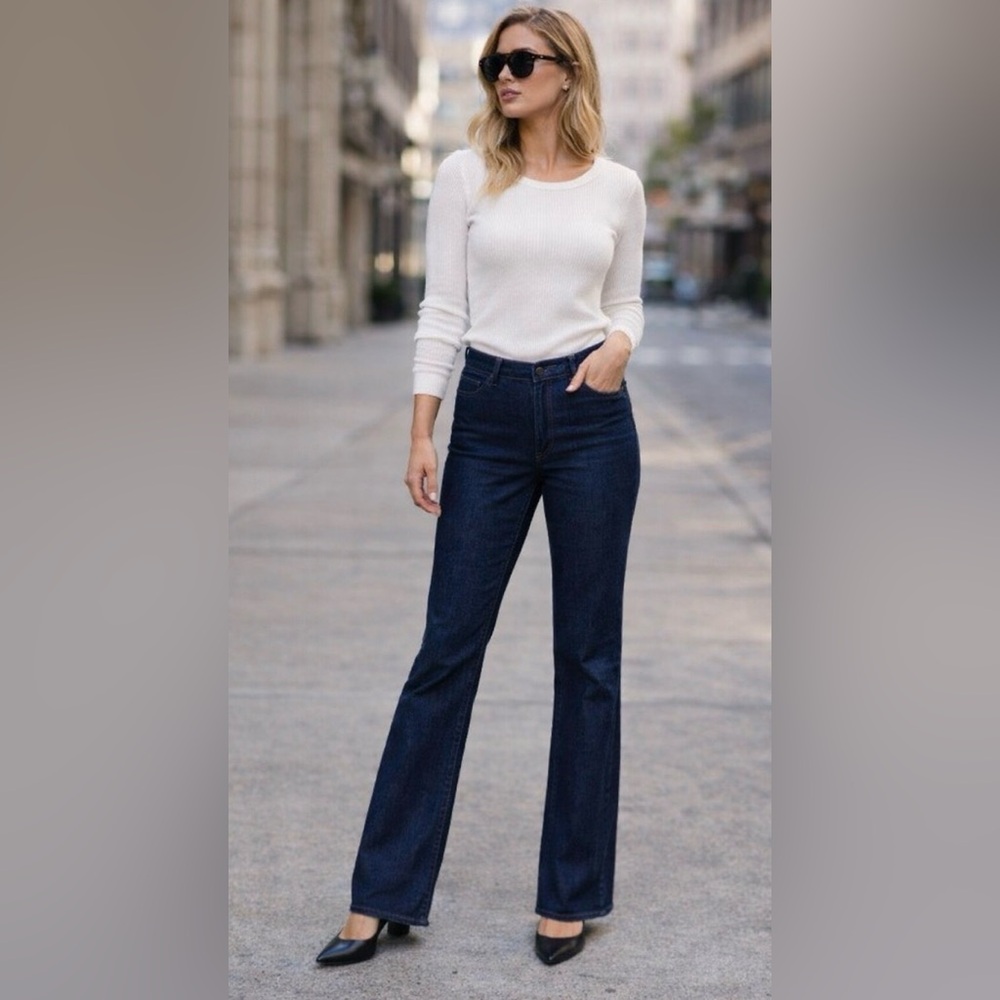 On-trend Bootcut Denim Dana Buchman Buona Dark Wash Jeans. Classic Denim 6